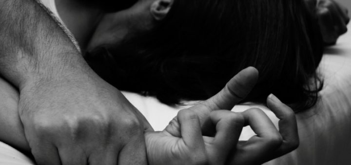 Polis buru lelaki rogol anak perempuan sejak umur 7 tahun