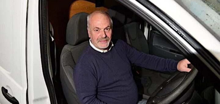 Van dipasang perangkap elektrik 1,000 volt