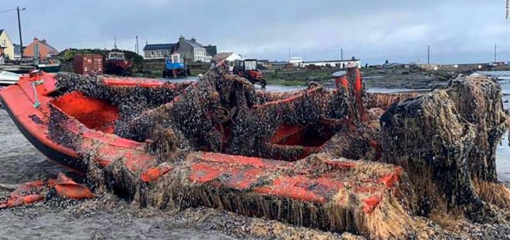 Bot tentera laut AS hanyut lebih 5,000 kilometer