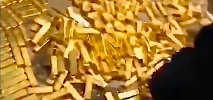 Bekas Datuk Bandar sorok 13.5 tan emas dalam rumahKini disiasat pihak berkuasa China atas kesalahan jenayah ekonomi