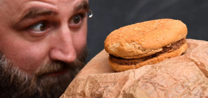 Burger McDonald’s disimpan hampir 25 tahun
