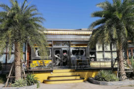 Kafe dipulau, Peminat Blackpink Thailand marah